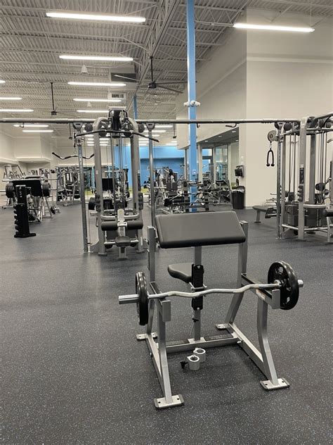 Specialties Open 247 for members, certified personal trainers, tanning, HydroMassage, Matrix strength training, rows of cardio, plate weights, shower & locker facilities, free Wi-Fi, reACT Trainer and much more. . Club4 fitness mckinney